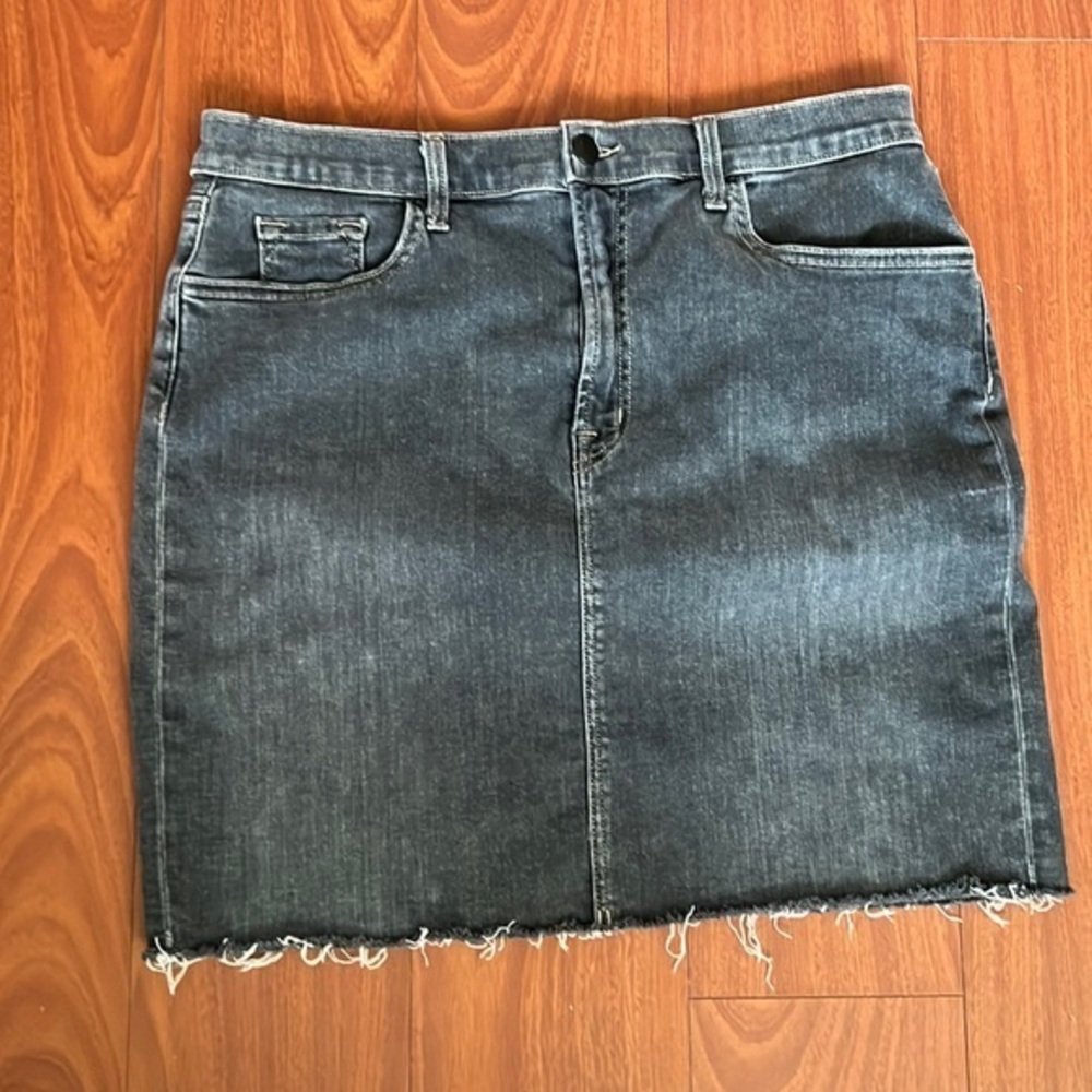 J Brand frayed black denim midi skirt size Small